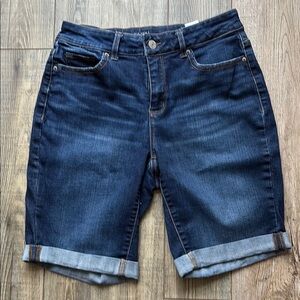 Time and Tru Blue Bermuda Shorts Casual Denim size 6